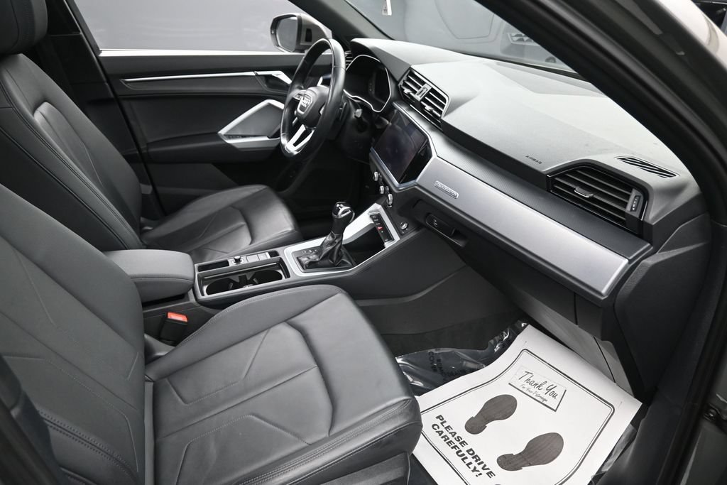 Used 2022 Audi Q3 2.0T Premium w/ Convenience Package AWD/4WD image 33
