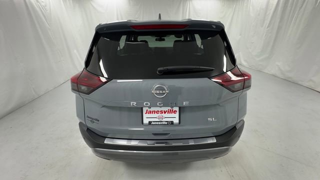 Certified 2022 Nissan Rogue SL w/ SL Premium Package FWD image 4