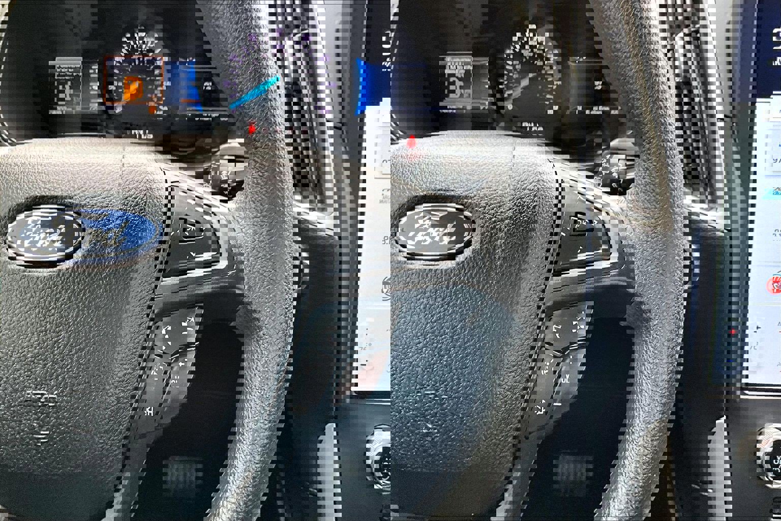 Used 2022 Ford Edge SE image 12