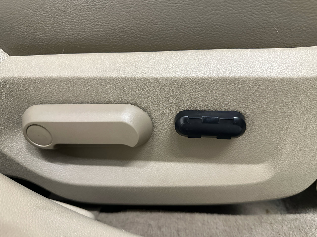 Used 2005 Mercury Montego Luxury image 37