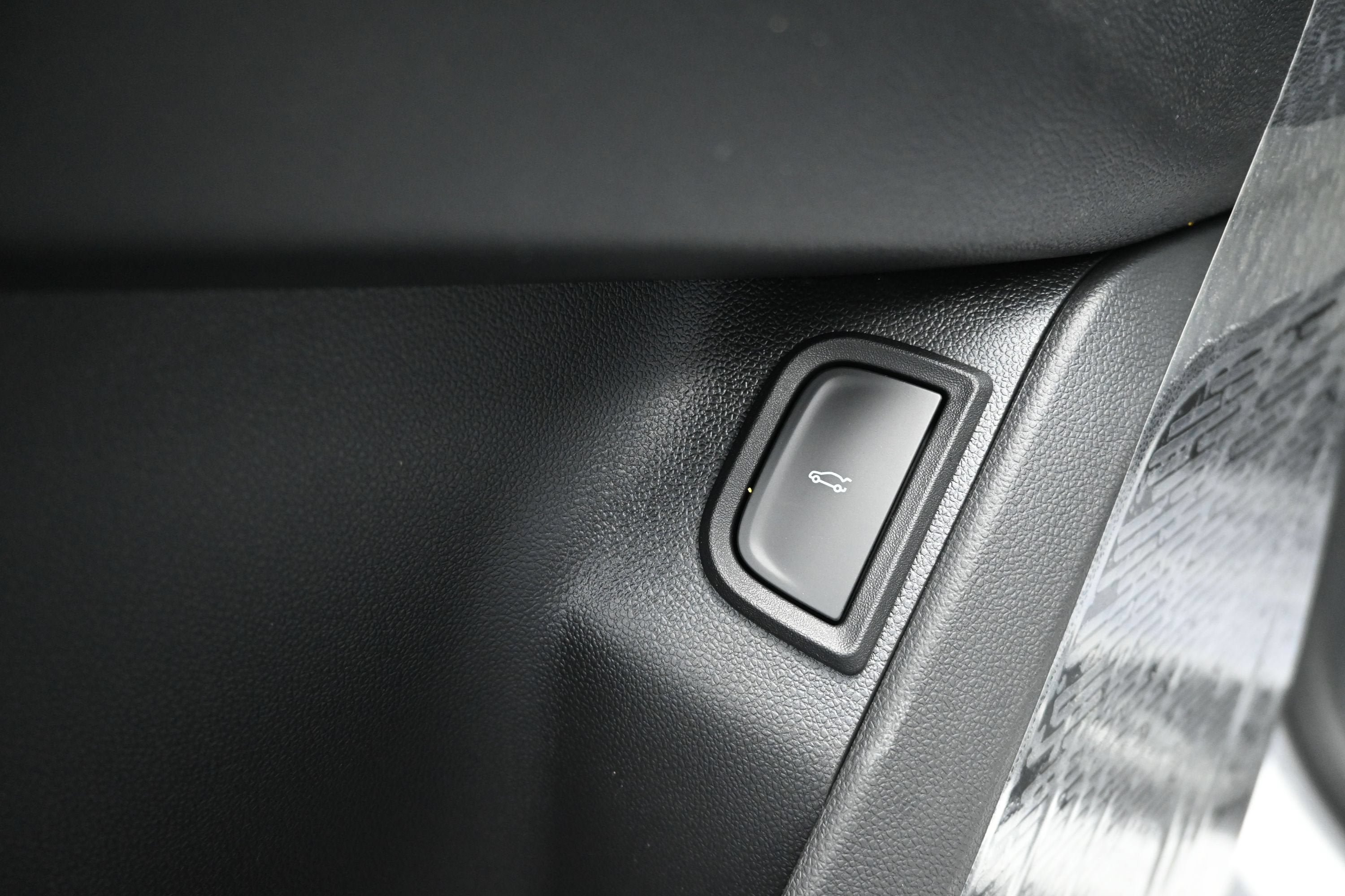 New 2027 Chevrolet Equinox LT w/ Convenience Package II FWD image 28