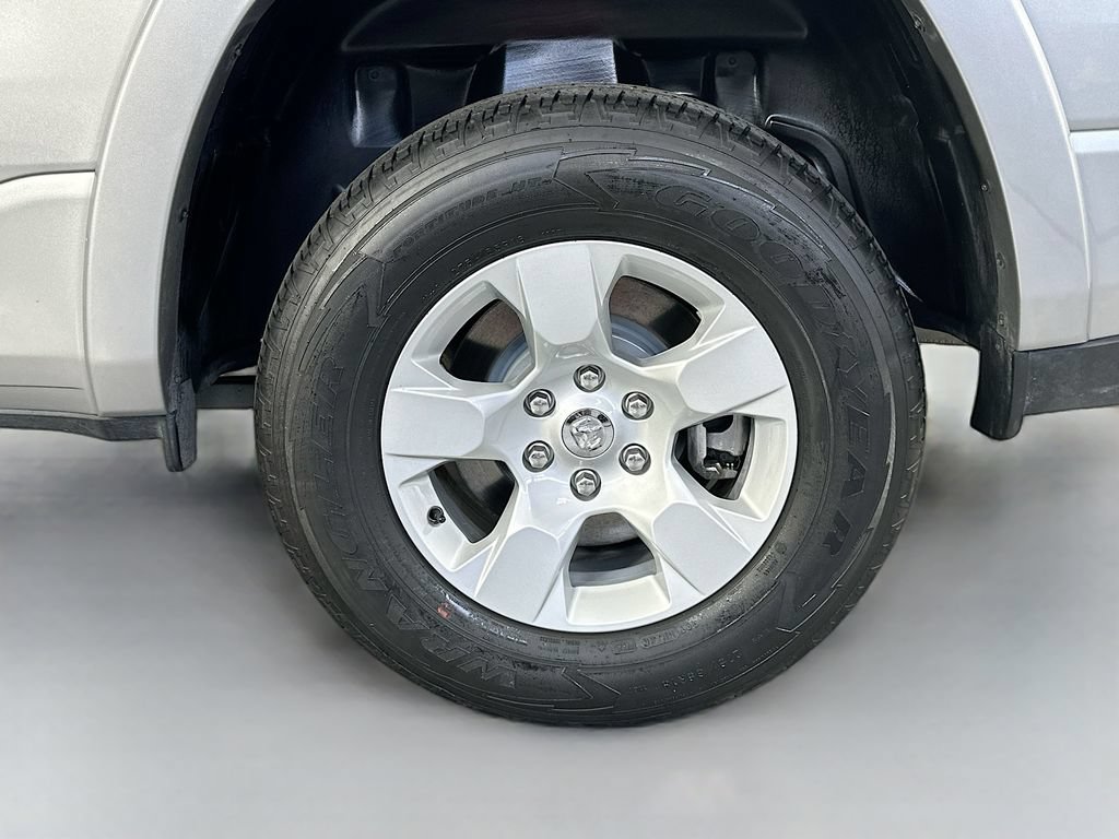 Used 2025 RAM 1500 Big Horn AWD/4WD image 34
