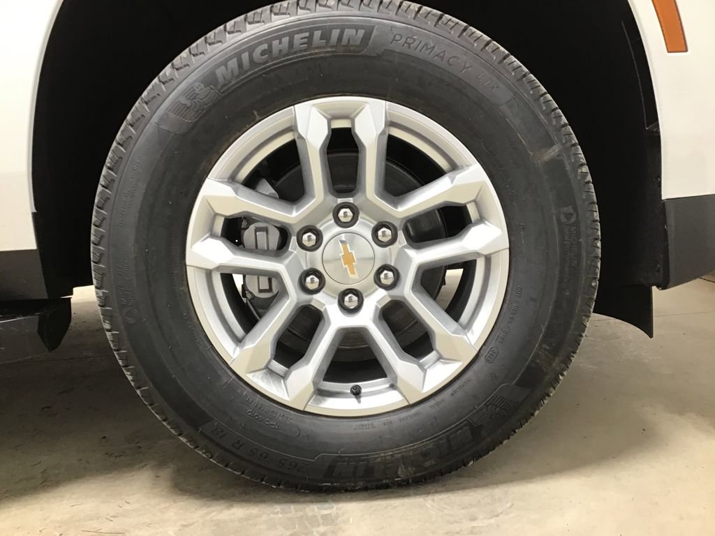 New 2026 Chevrolet Tahoe LS image 35