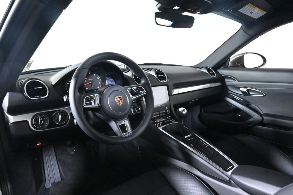 Used 2025 Porsche 718 Cayman image 11