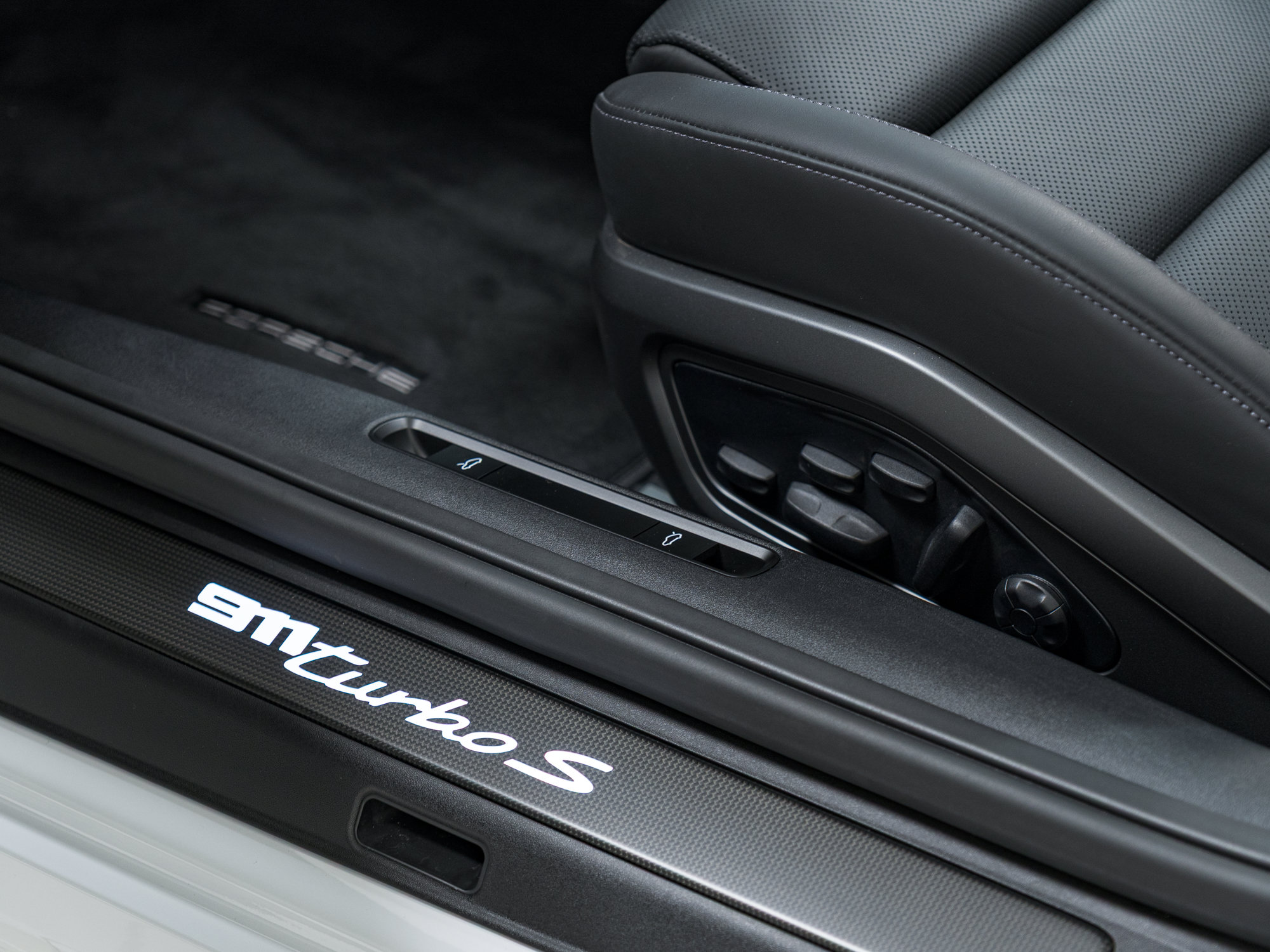 Certified 2023 Porsche 911 Turbo S AWD/4WD image 16