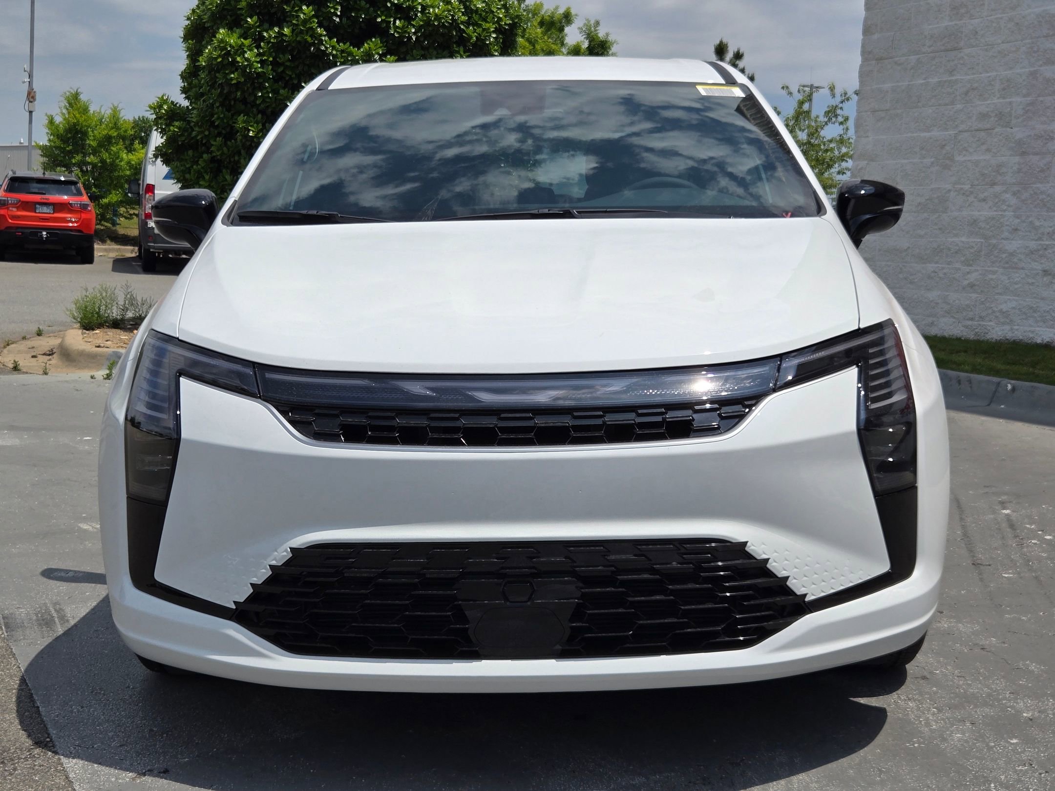 New 2027 Chrysler Pacifica Select FWD image 2
