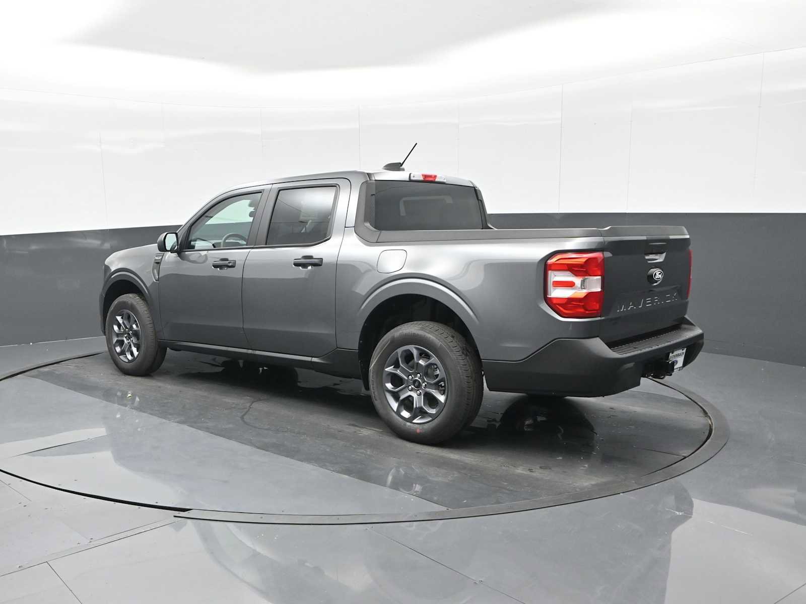 New 2025 Ford Maverick XLT image 6