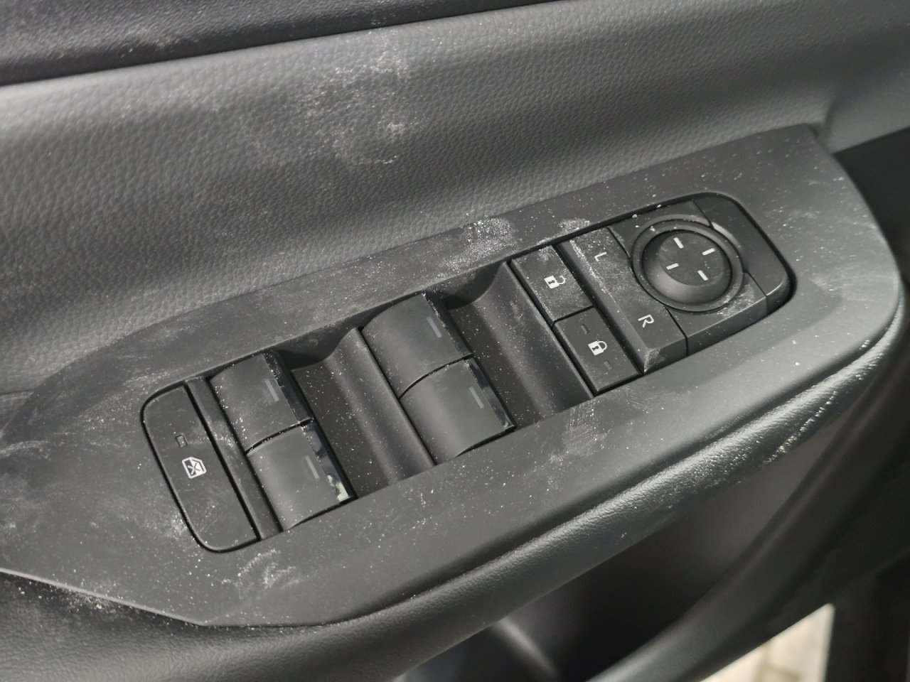 New 2026 Toyota Prius LE image 23