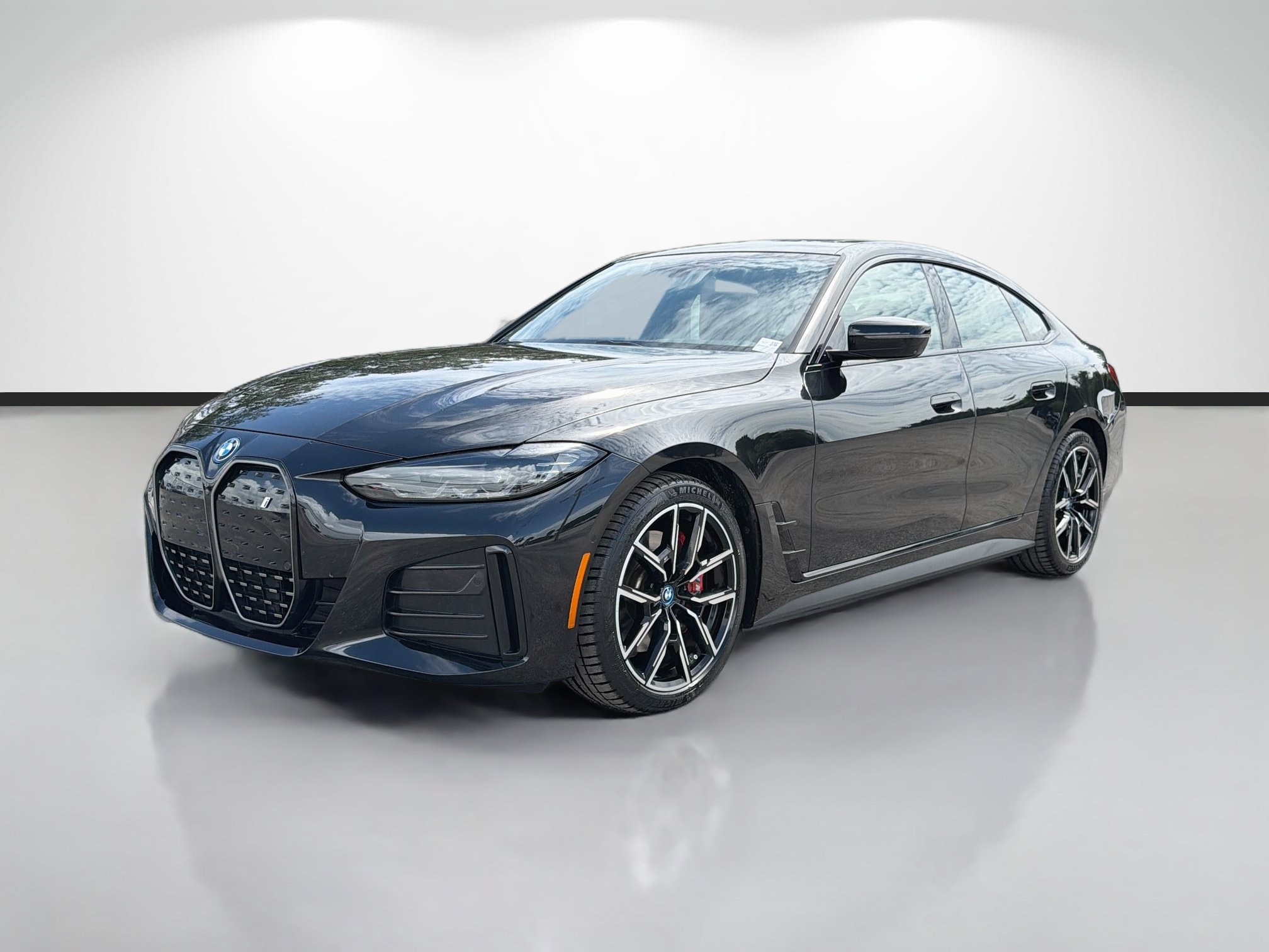 Used 2023 BMW i4 eDrive40 w/ M Sport Package RWD image 7