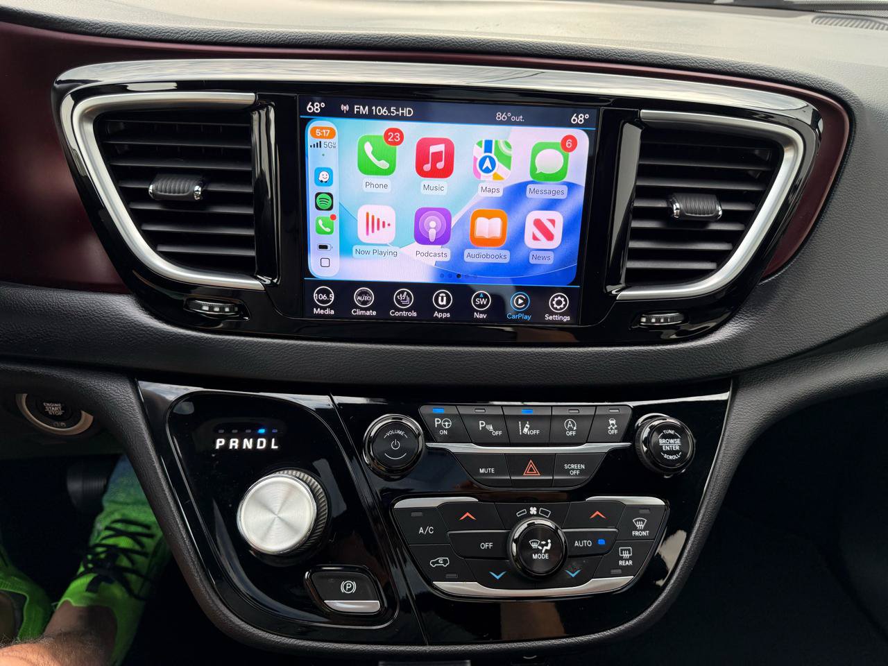 Used 2019 Chrysler Pacifica Touring-L FWD image 27