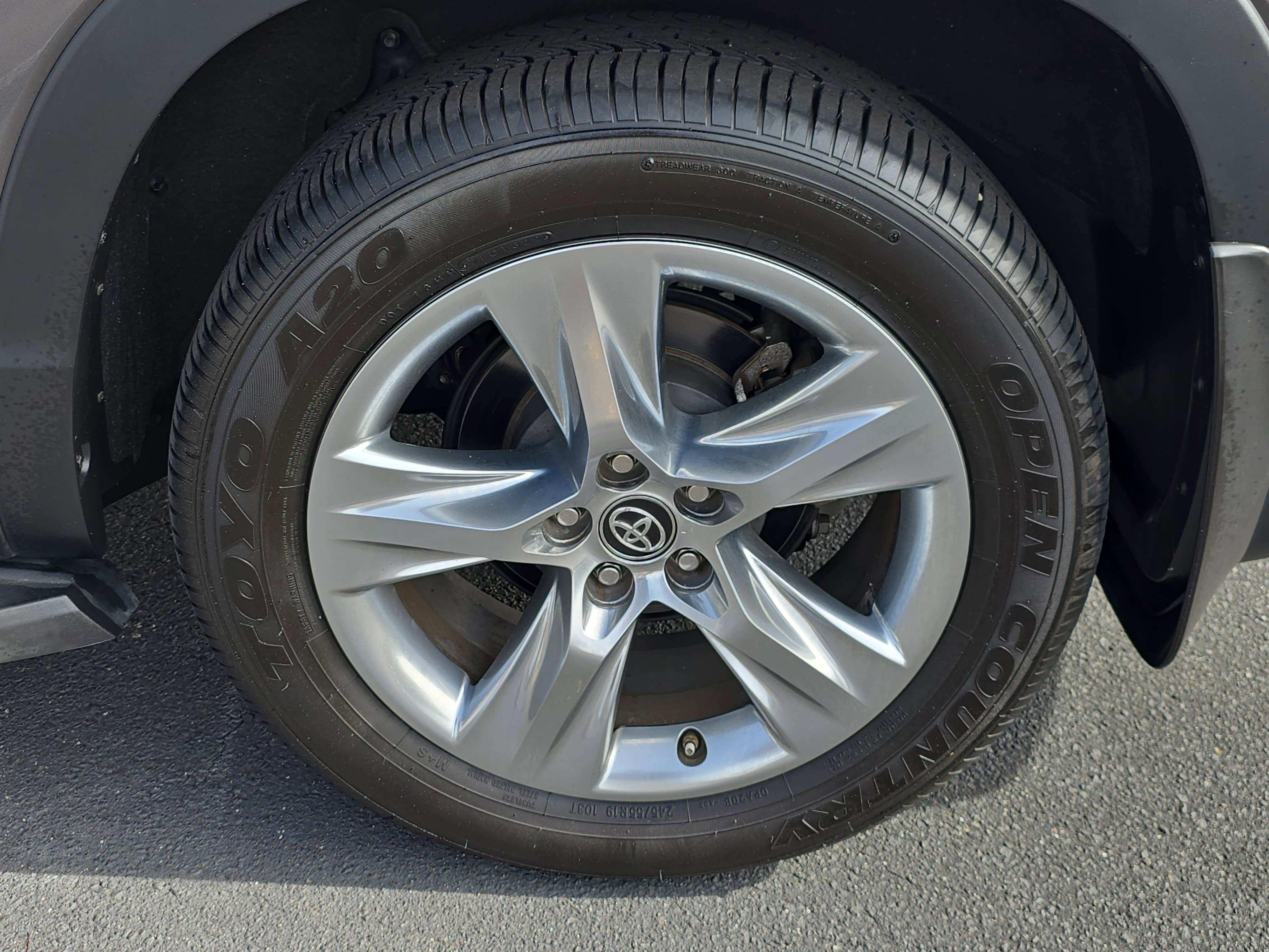 Used 2017 Toyota Highlander Limited image 35