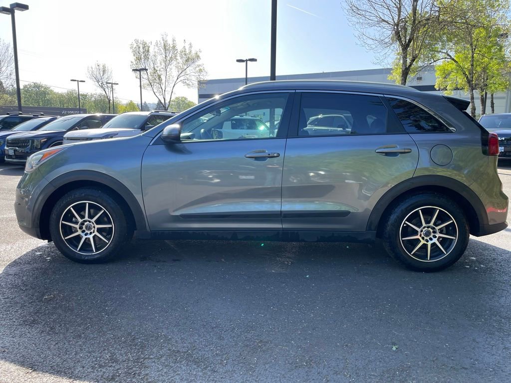Used 2018 Kia Niro LX FWD image 7