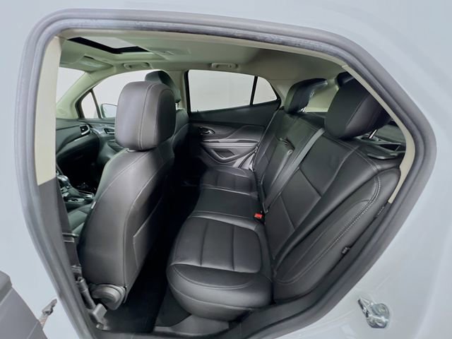 Used 2019 Buick Encore Essence image 23