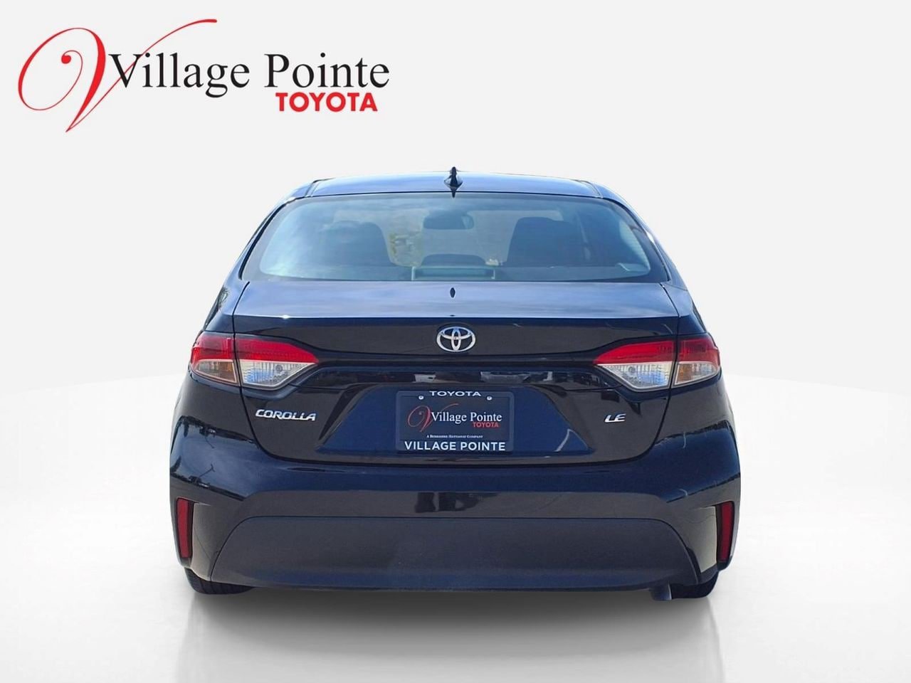 Used 2024 Toyota Corolla LE FWD image 4