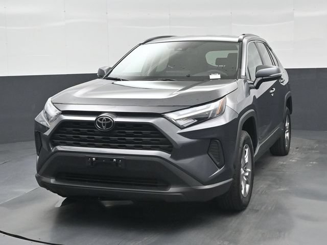 Used 2025 Toyota RAV4 XLE AWD/4WD image 33