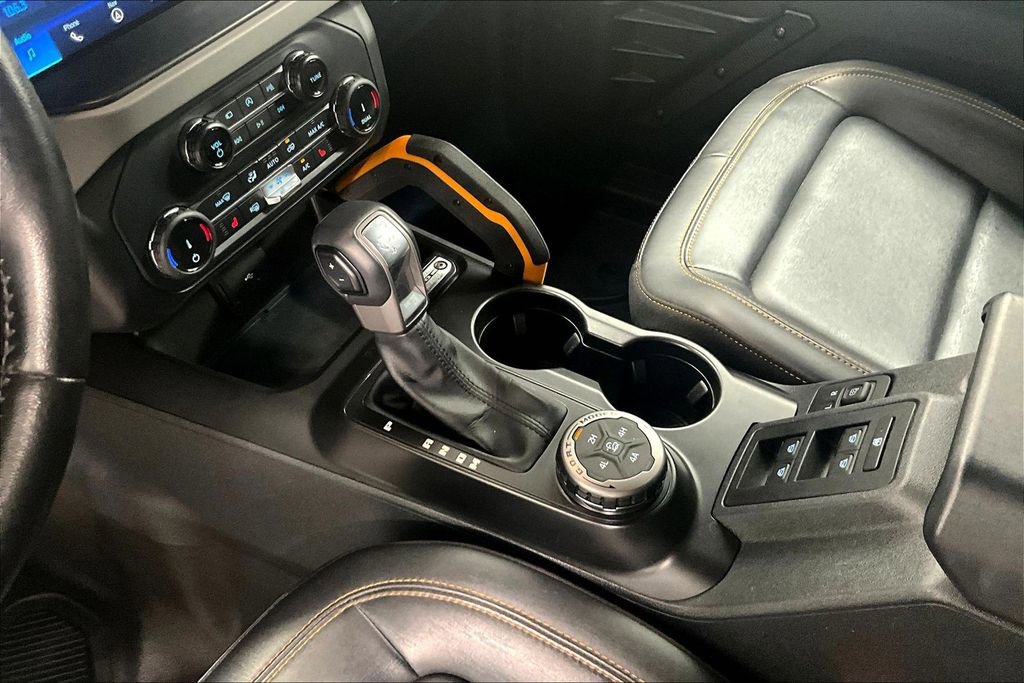 Used 2022 Ford Bronco Badlands w/ Sasquatch Package AWD/4WD image 12