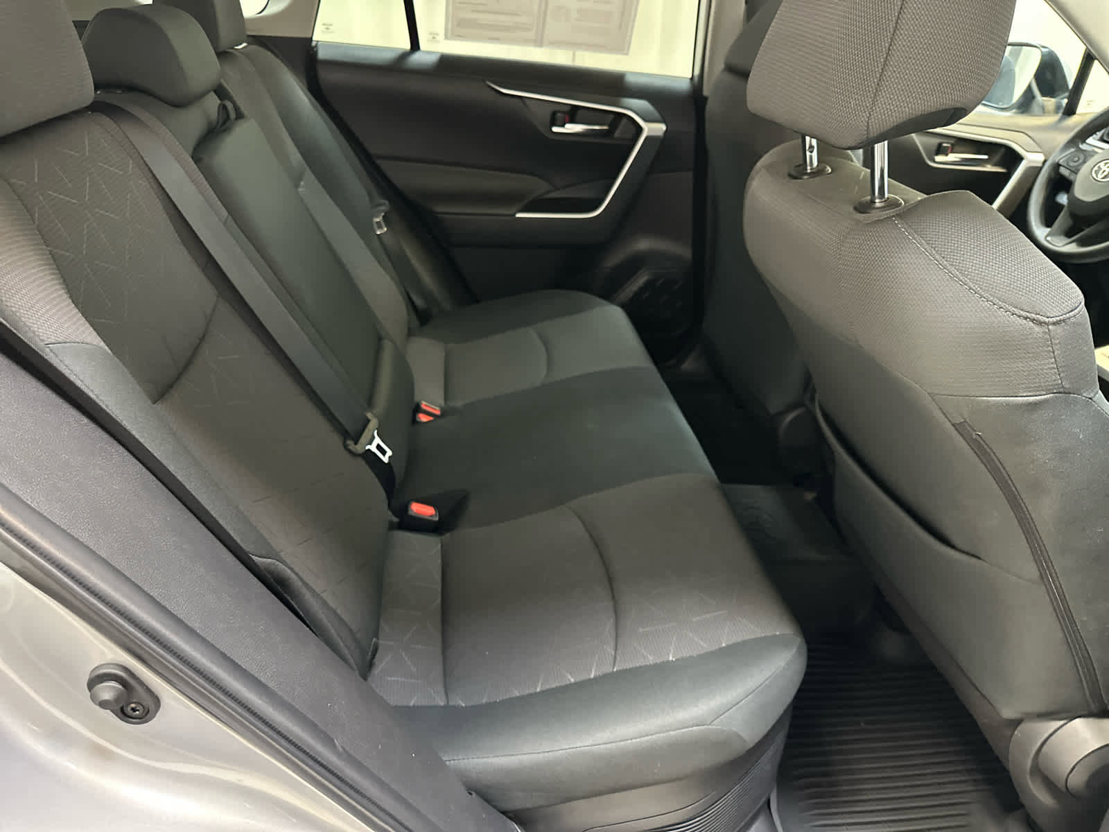 Used 2024 Toyota RAV4 XLE image 19