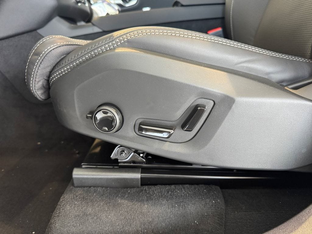 New 2026 Volvo XC90 B6 Ultra w/ Protection Package Premier AWD/4WD image 30
