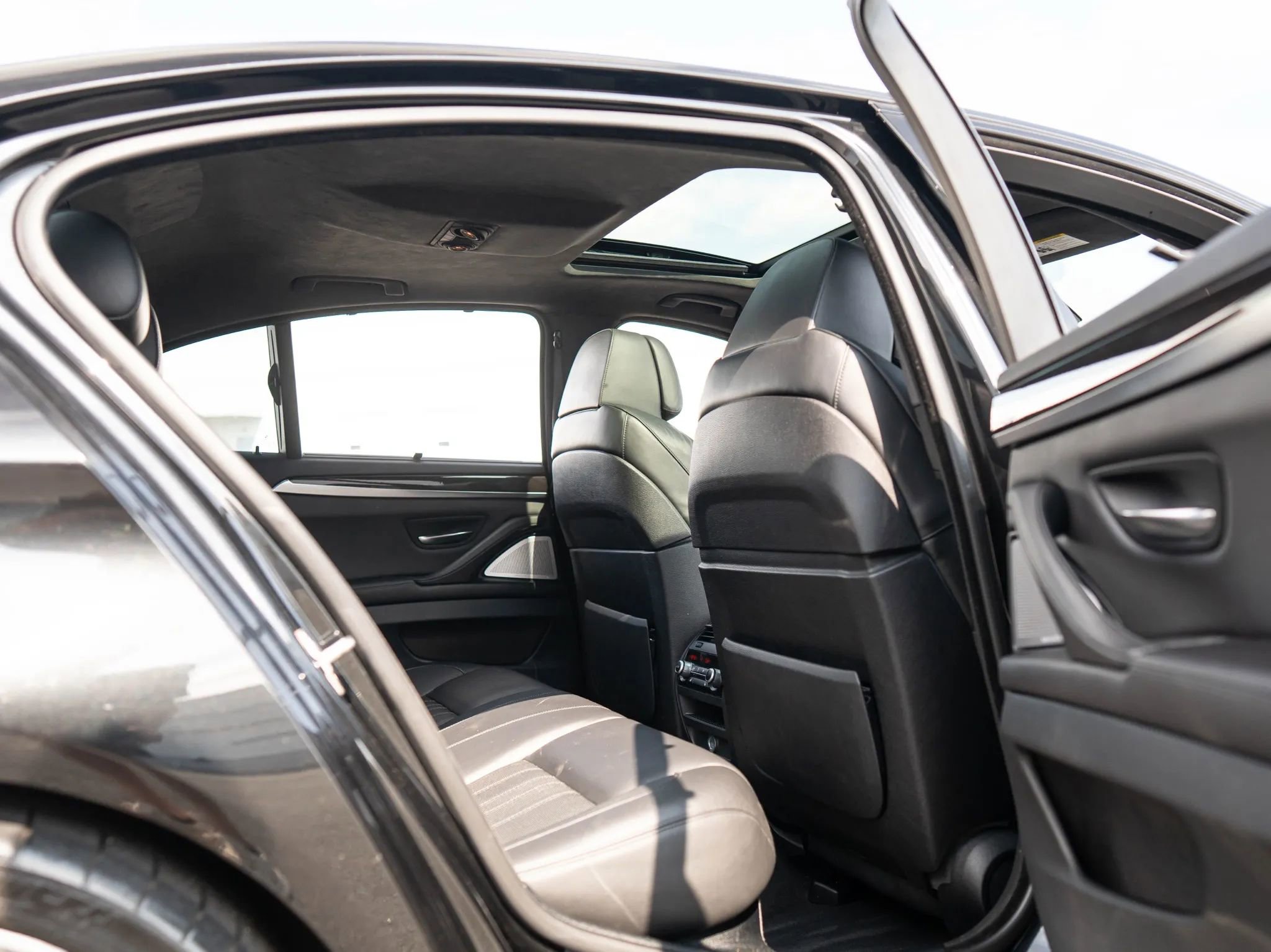 Used 2013 BMW M5 w/ Executive Pkg image 20