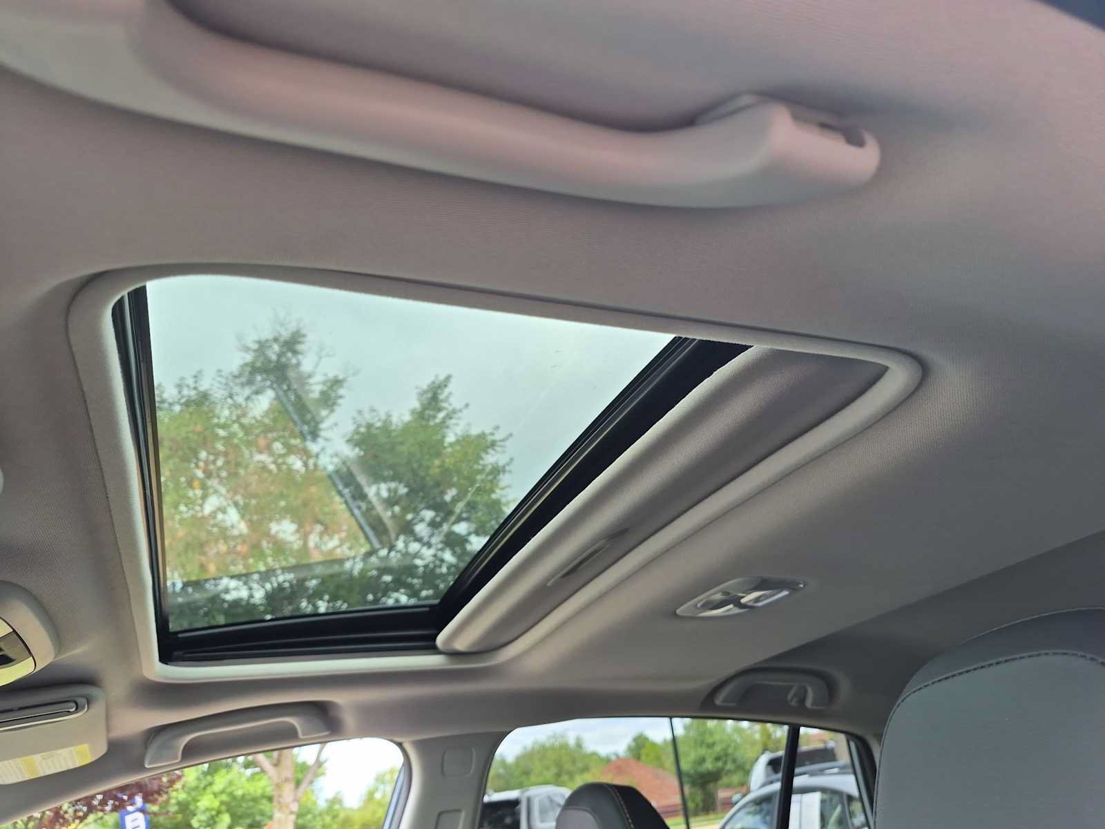 Used 2019 Subaru Crosstrek 2.0i Limited w/ Moonroof Package w/Navigation AWD/4WD image 19