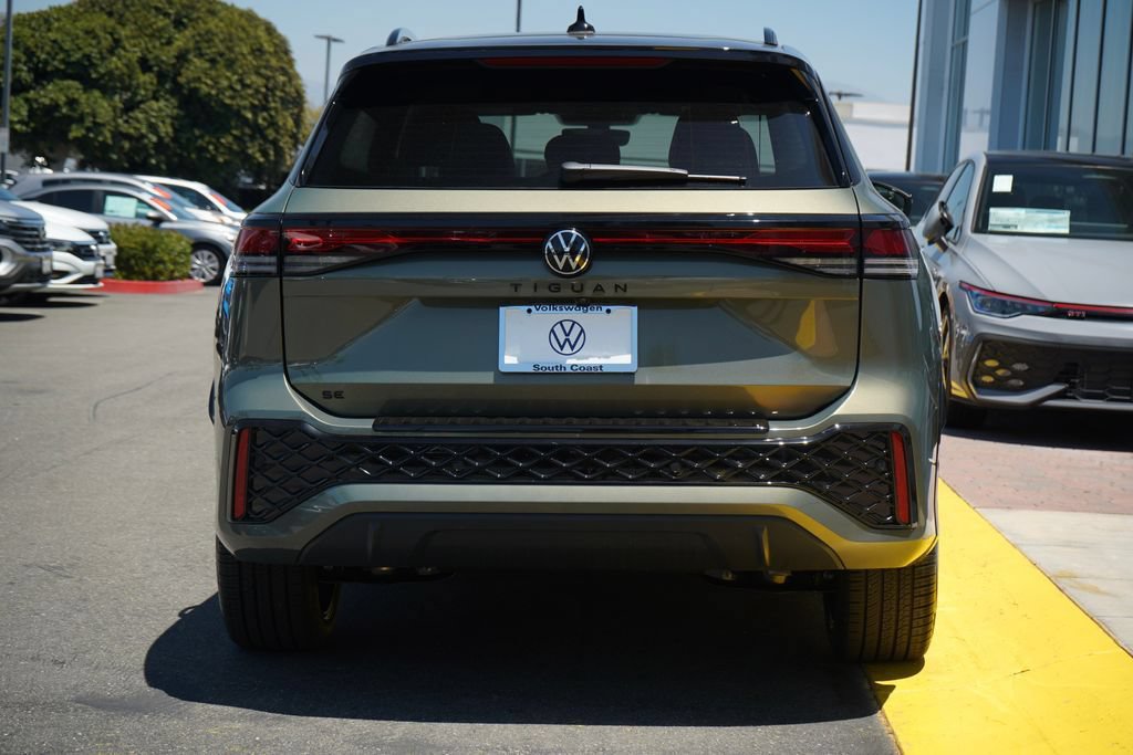 New 2026 Volkswagen Tiguan SE R-Line FWD image 4