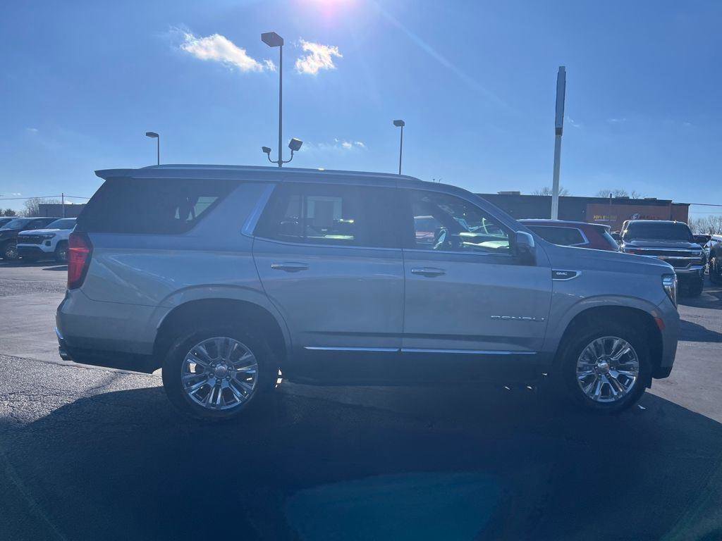 Used 2023 GMC Yukon Denali image 6
