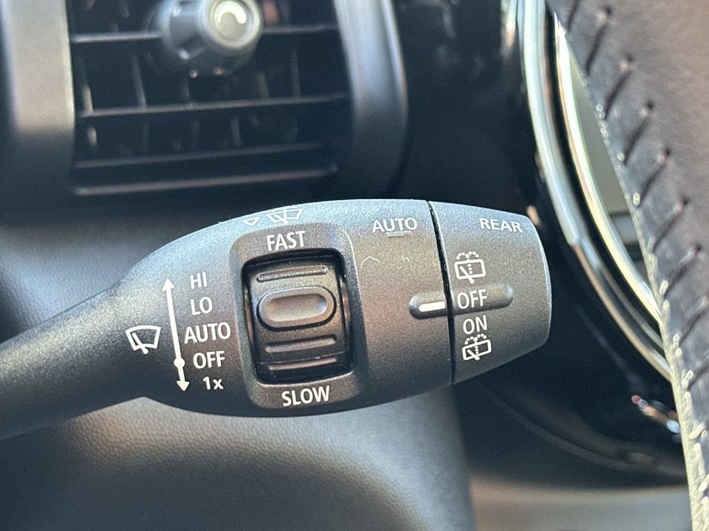 Used 2021 MINI Cooper 4-Door Hardtop image 19