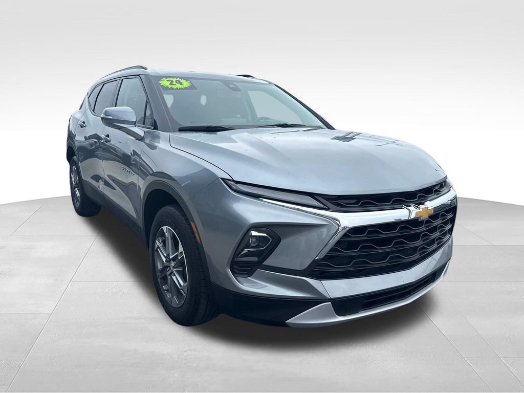 Used 2024 Chevrolet Blazer LT w/ LPO, Floor Liner Package FWD image 15