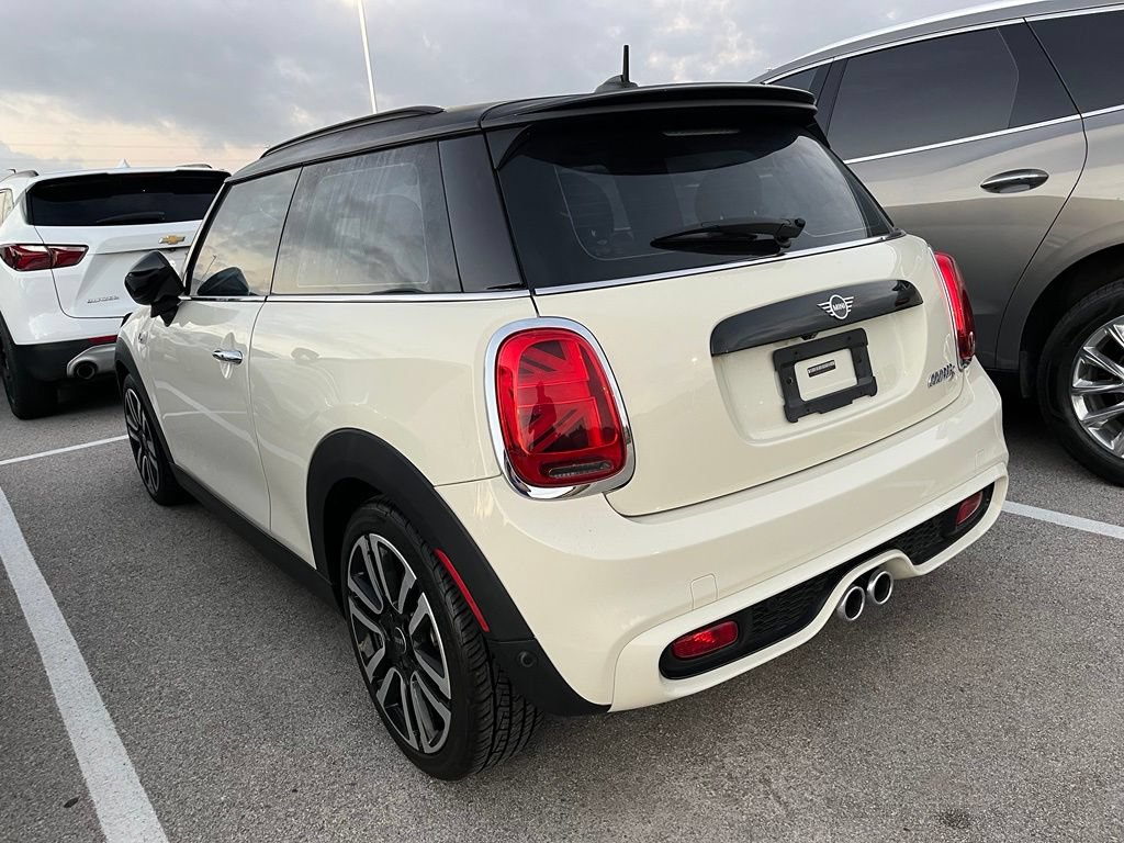 Used 2020 MINI Cooper S w/ Signature Upholstery Package FWD image 4