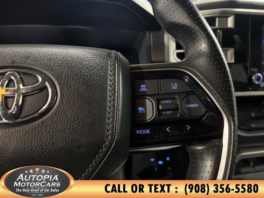 Used 2022 Toyota Tundra SR5 w/ SR5 Convenience Package AWD/4WD image 27