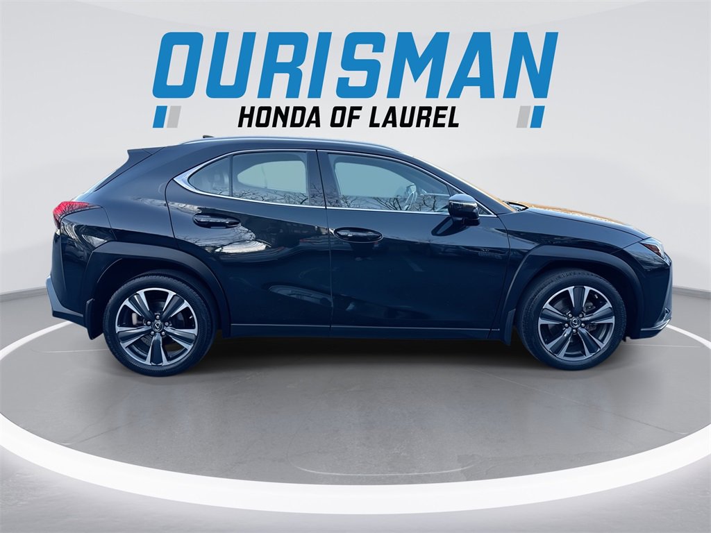 Used 2019 Lexus UX 200 image 9