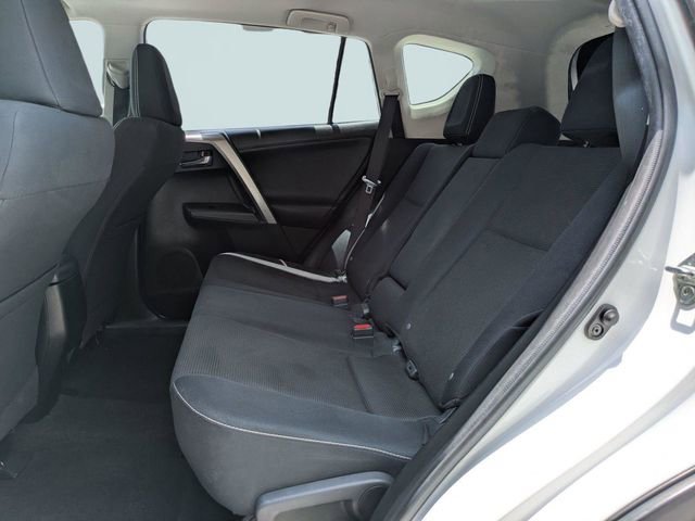 Used 2016 Toyota RAV4 XLE FWD image 15