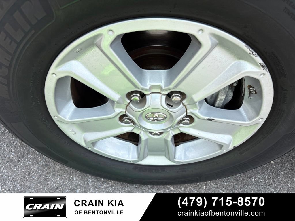 Used 2018 Toyota Sequoia SR5 AWD/4WD image 8