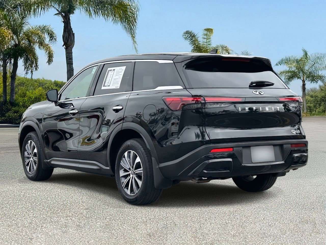 Certified 2025 INFINITI QX60 Pure image 3