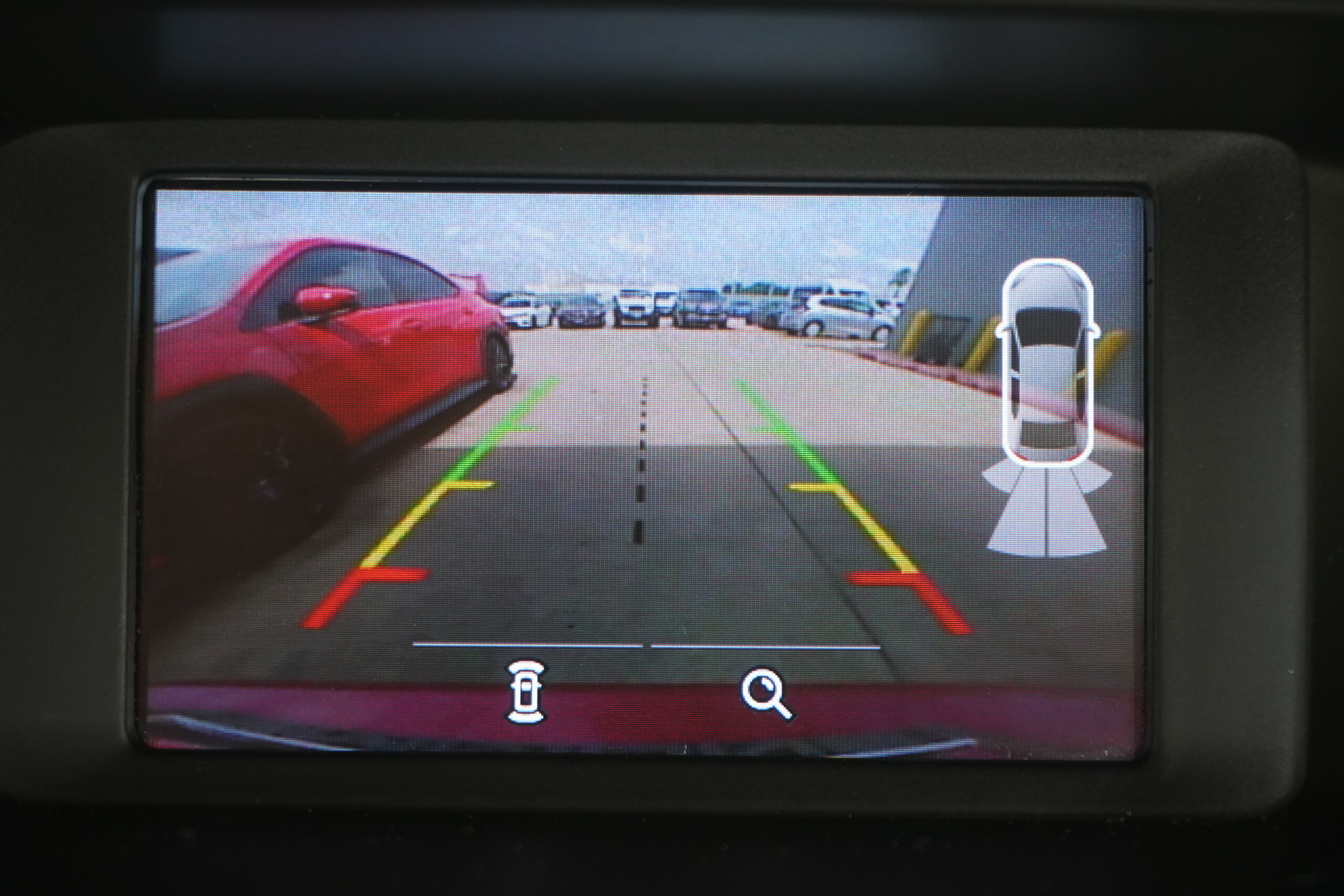 Used 2016 Ford Focus SE w/ Equipment Group 201A FWD image 15