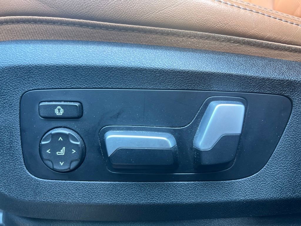Used 2024 BMW X5 sDrive40i w/ Premium Package RWD image 13