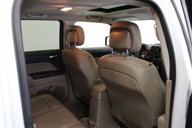 Used 2016 Jeep Patriot High Altitude FWD image 21