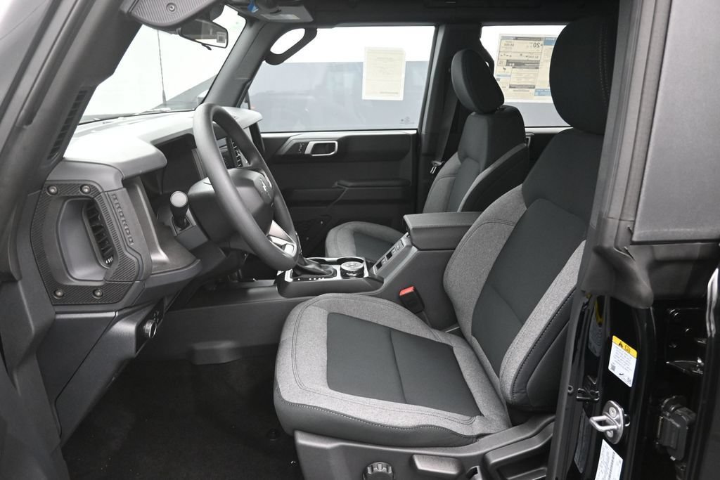 New 2026 Ford Bronco 4-Door AWD/4WD image 18