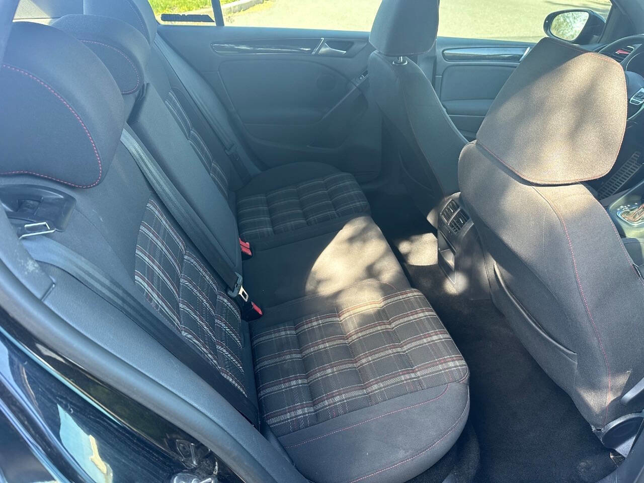 Used 2012 Volkswagen GTI 4-Door image 11