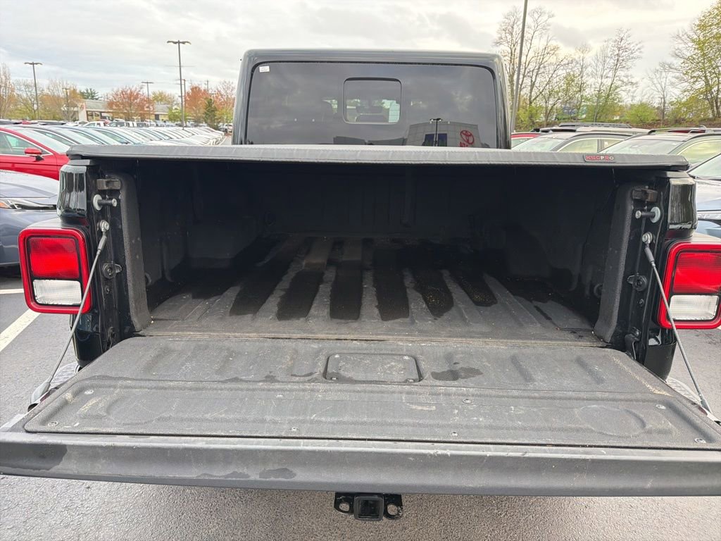 Used 2021 Jeep Gladiator Overland w/ Popular Equipment Package AWD/4WD image 9