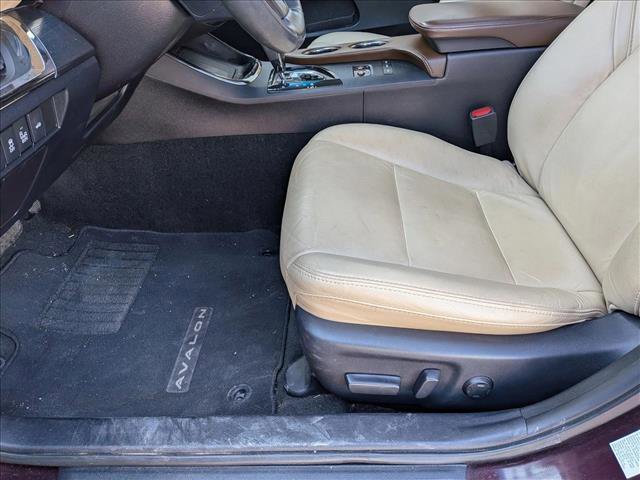Used 2017 Toyota Avalon Touring image 15