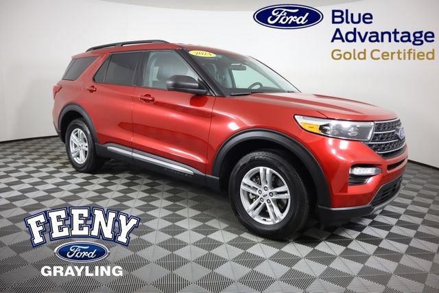 Used 2024 Ford Explorer XLT w/ Equipment Group 202A AWD/4WD image 1