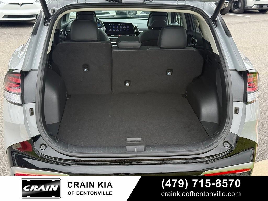Certified 2025 Kia Sportage SX FWD image 30