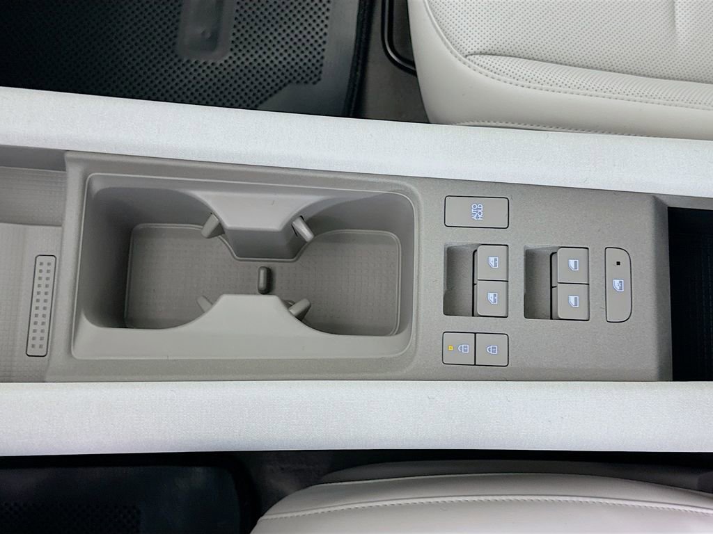 New 2025 Hyundai Ioniq 6 SEL image 15