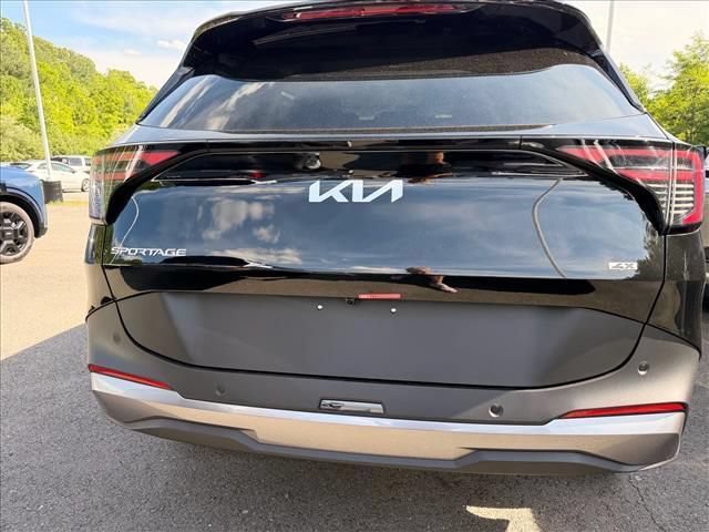 New 2026 Kia Sportage LX AWD/4WD image 16
