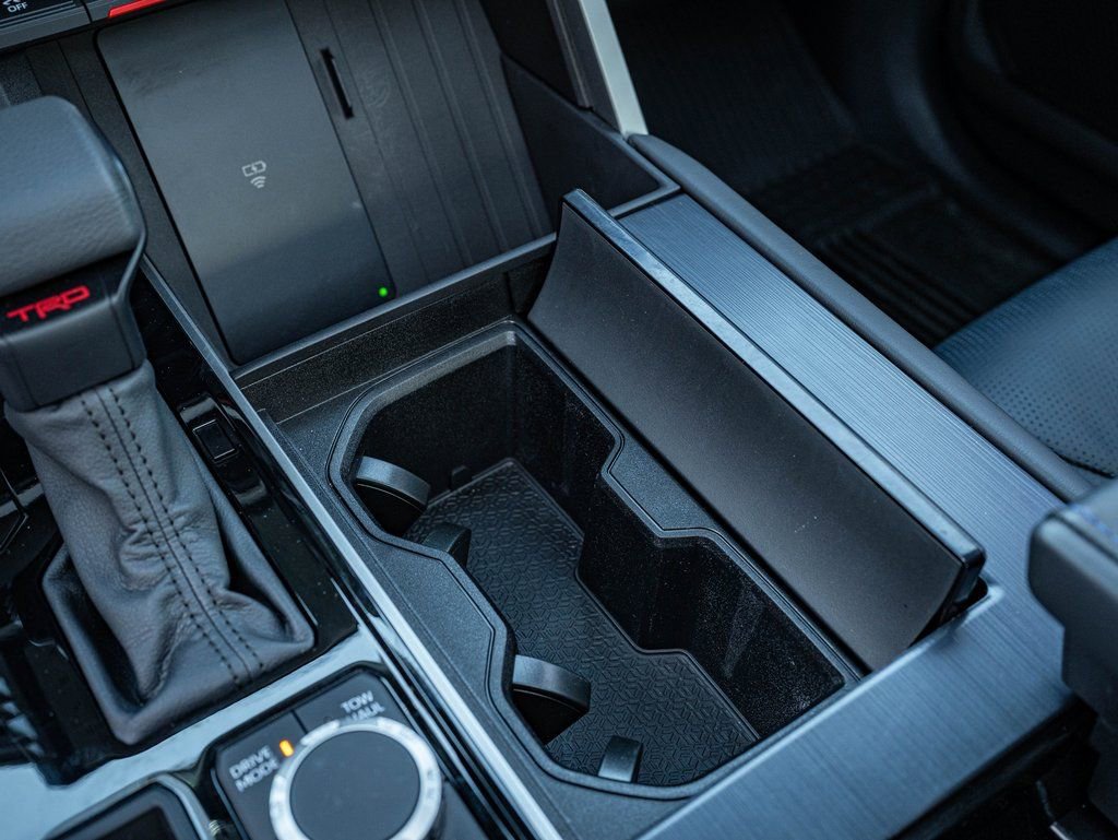 Used 2025 Toyota Tundra Platinum image 37