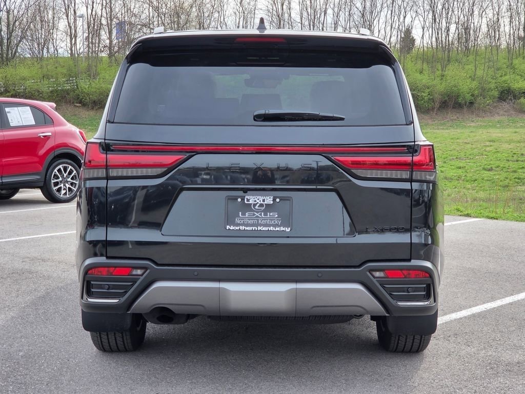 New 2026 Lexus LX 600 4WD w/ Premium Package image 30