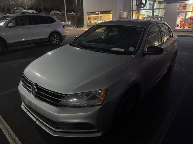 Used 2016 Volkswagen Jetta SE image 12