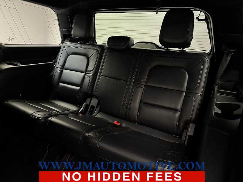 Used 2021 Lincoln Navigator Reserve AWD/4WD image 17