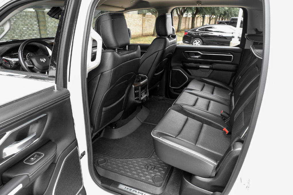 Used 2022 RAM 1500 Laramie AWD/4WD image 52